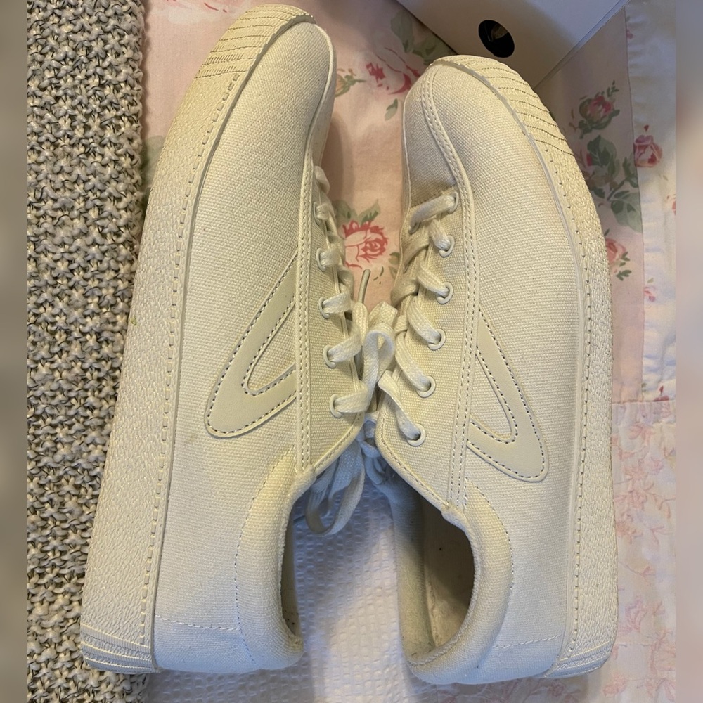 Tretorn Nylite White Canvas Sneaker Sz 9.5 like new - Picture 6 of 9